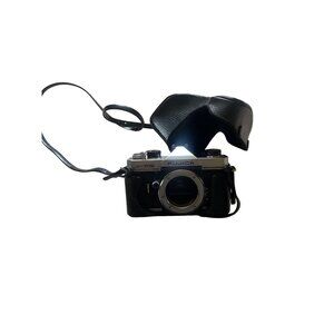 Vintage Fujica ST705 Camera with Leather Camera Case *For Parts or Reparing* Unt